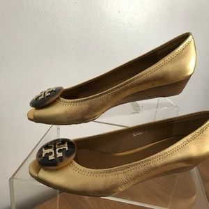 TORY BURCH Gold Metallic Peep Toe Wedge Shoes